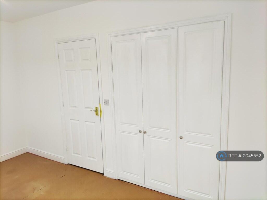 Built In Wardrobes Rear Bedroom