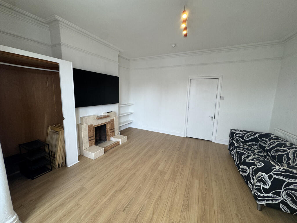 20250807_09353946...