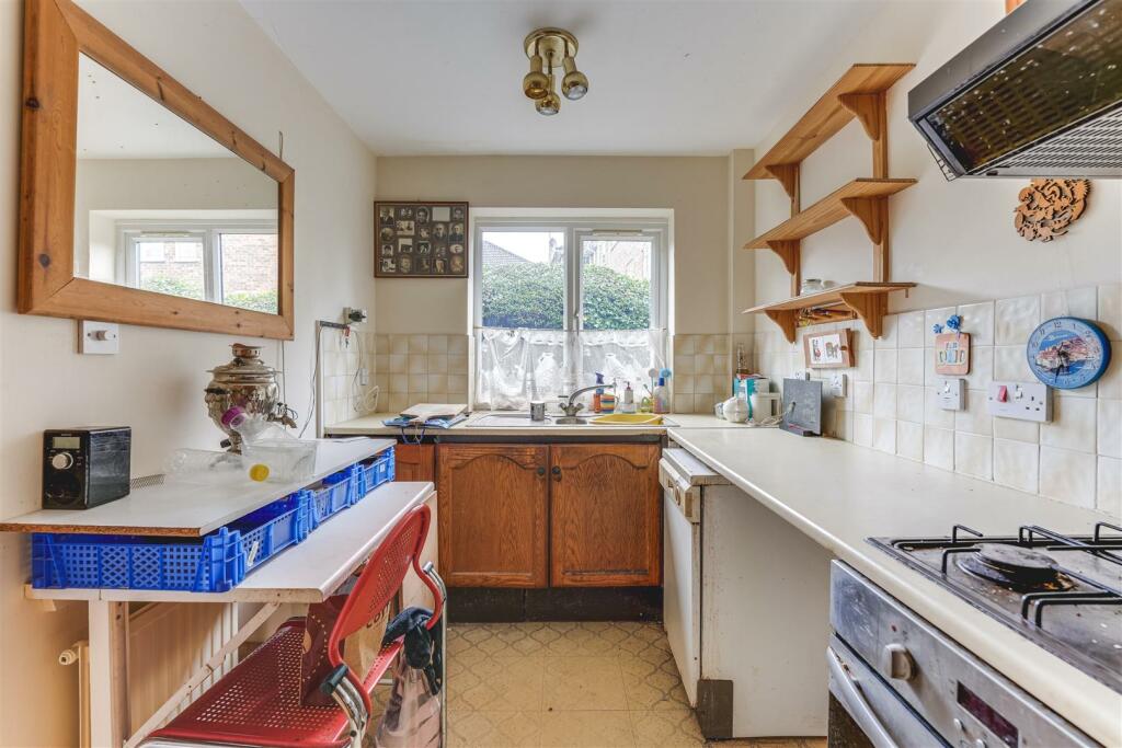 2 Willowside Court-3.jpg