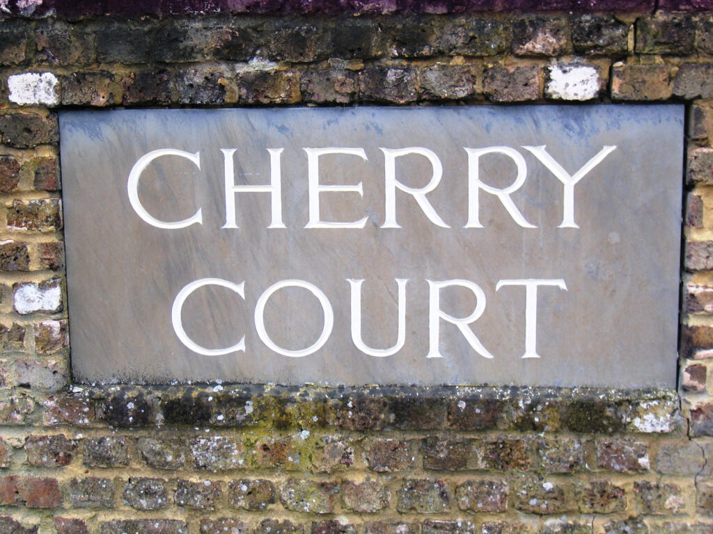 TWO DOUBLE BEDROOM FLAT **** INTERIOR PHOTOS TO F