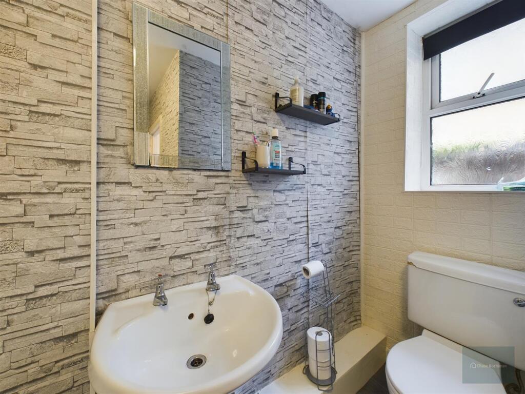 CAM02549G0-PR0085-ST