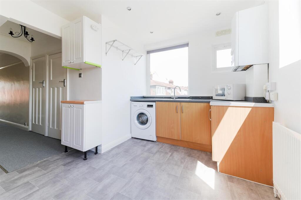 London Road, Cheam 8.jpg