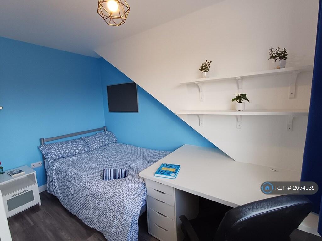 Bed 4