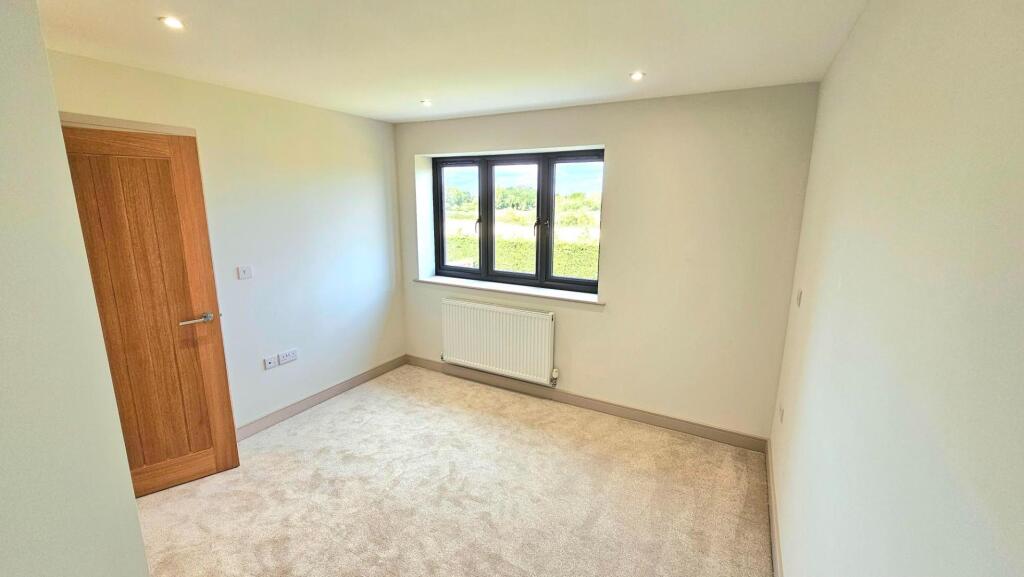 10 Magnum Plum Way.jpg