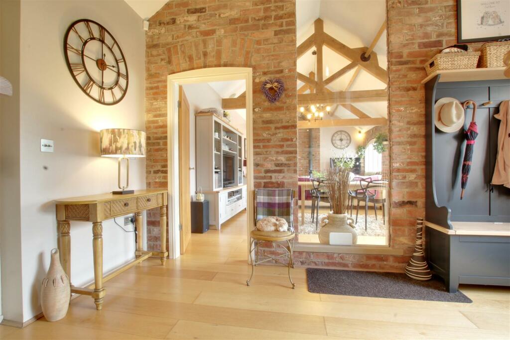 STAIRCASE HALL