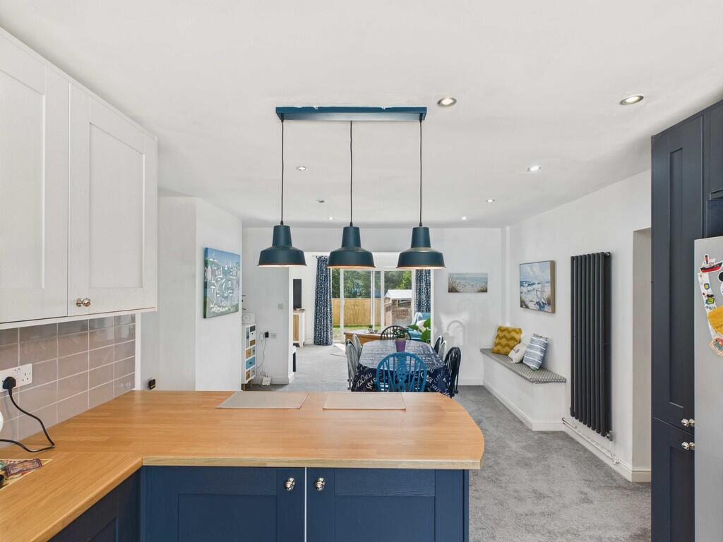 CAM04092G0-PR0074...