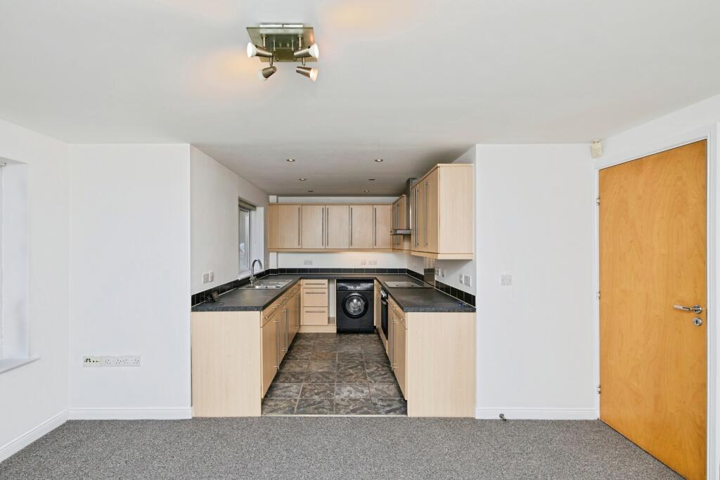 Lounge Kitchen