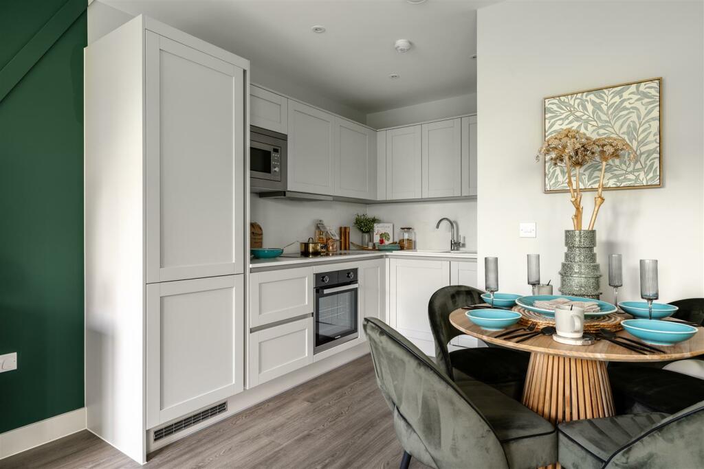 Hepworth Show Home, E17