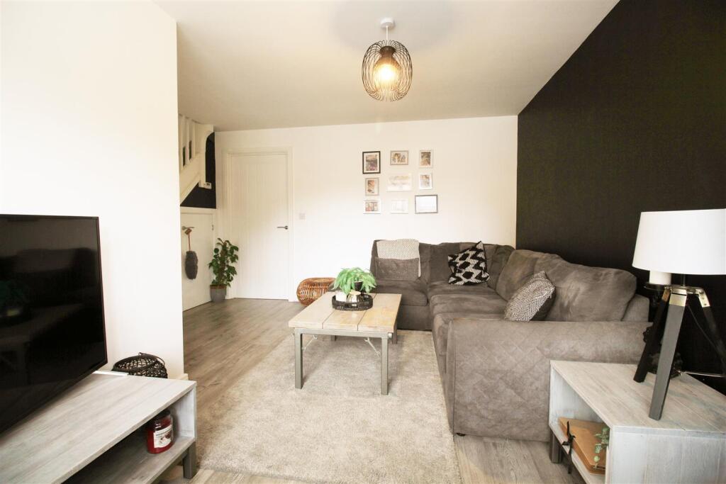 Lounge..jpg