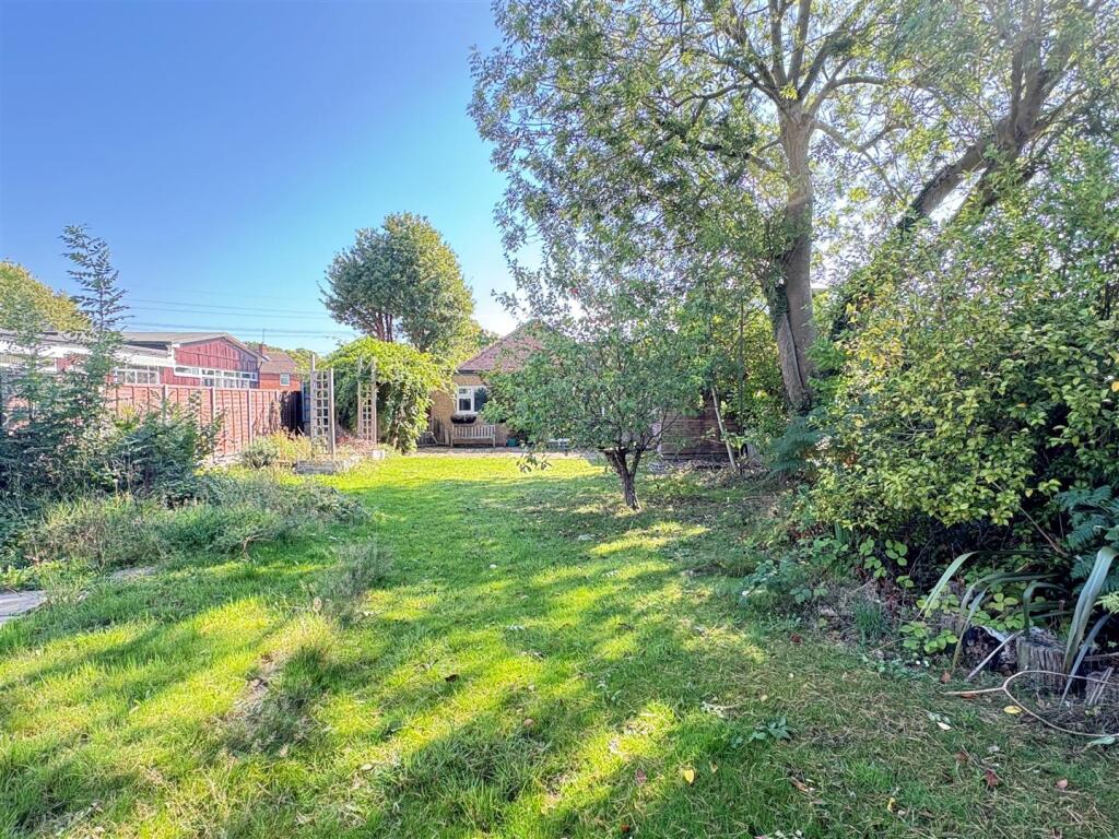 Garden 2.jpg