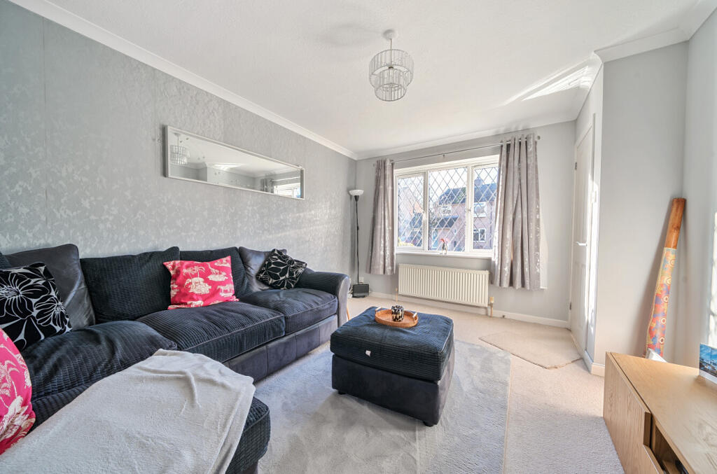 1387709-16-693c21...