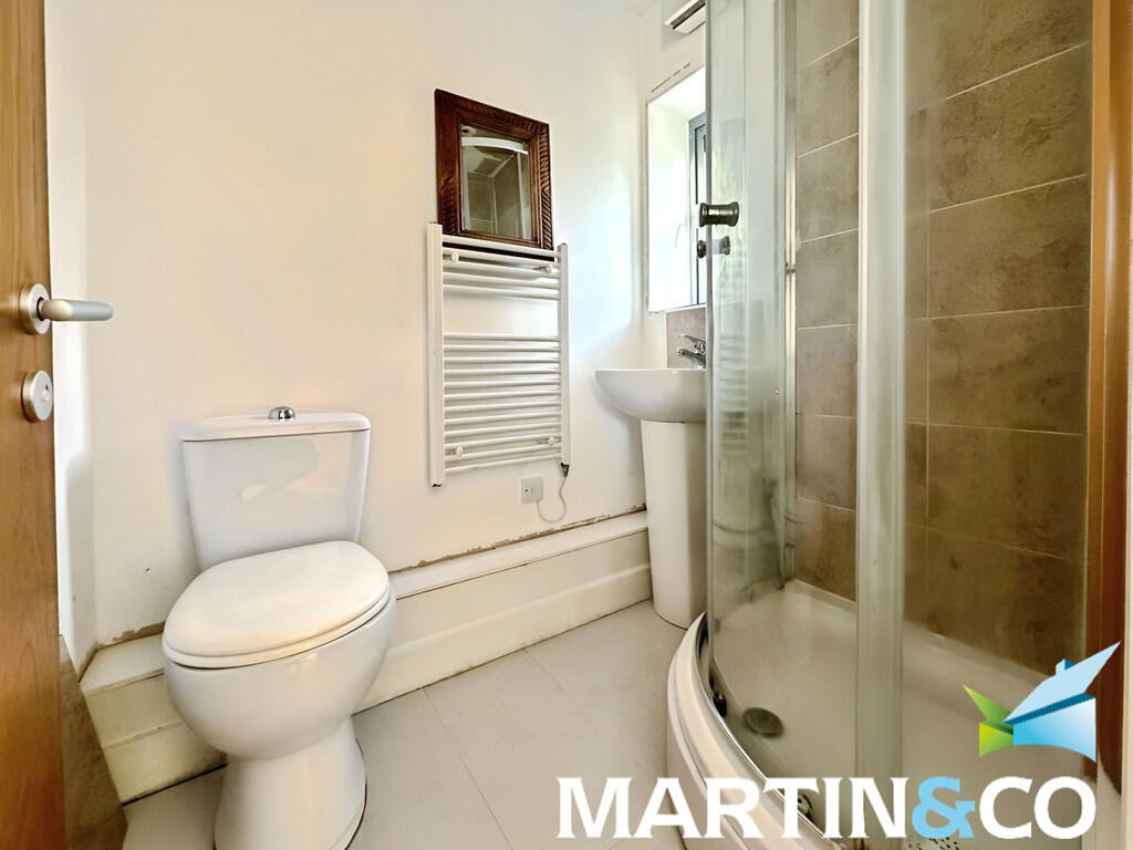 49a398a1-IMG-2024...