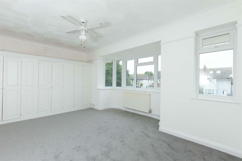 91 Ardingly Drive.JPG