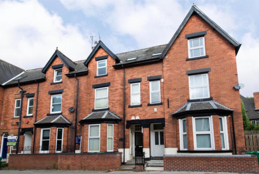 A charming exterior view of a well-maintained p...