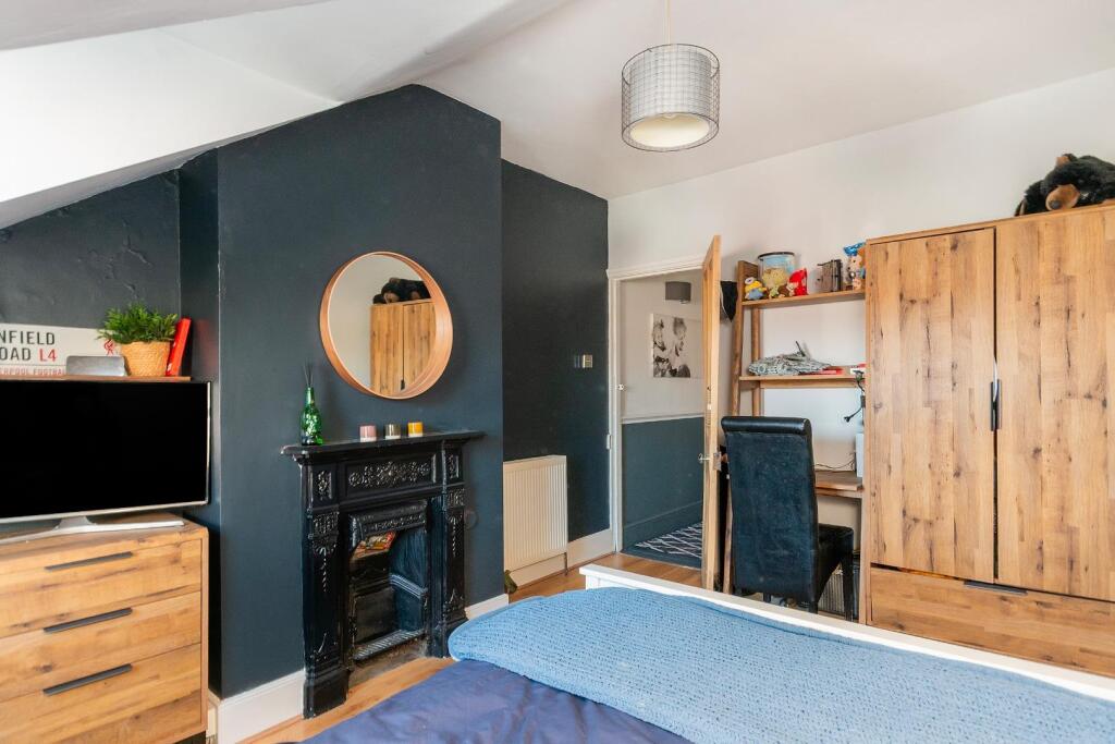 0C8RKE - Bedroom I.jpg