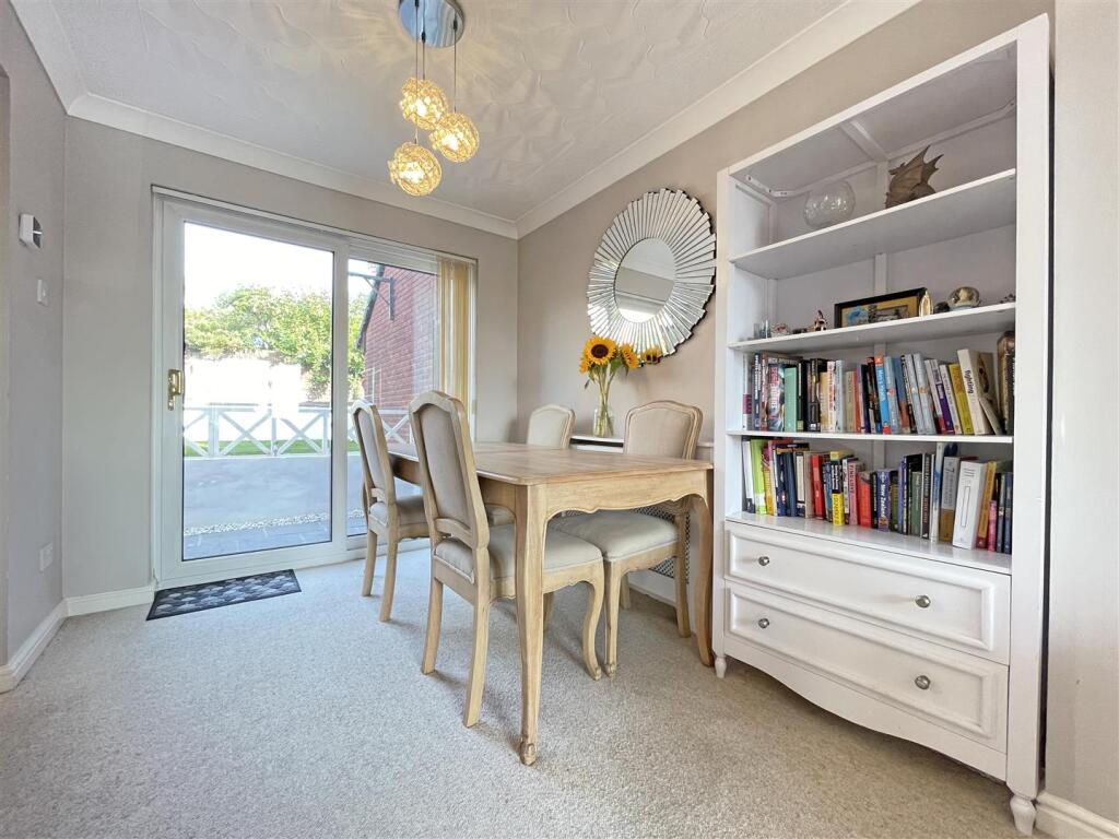 Redwing Drive 2 - Dining Room.jpg