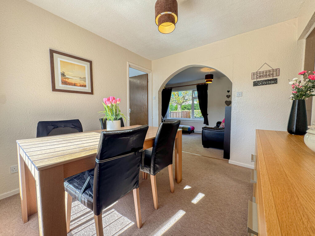 Dining Room (2)
