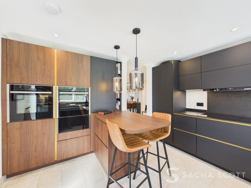 Kitchen / Breakfast Room