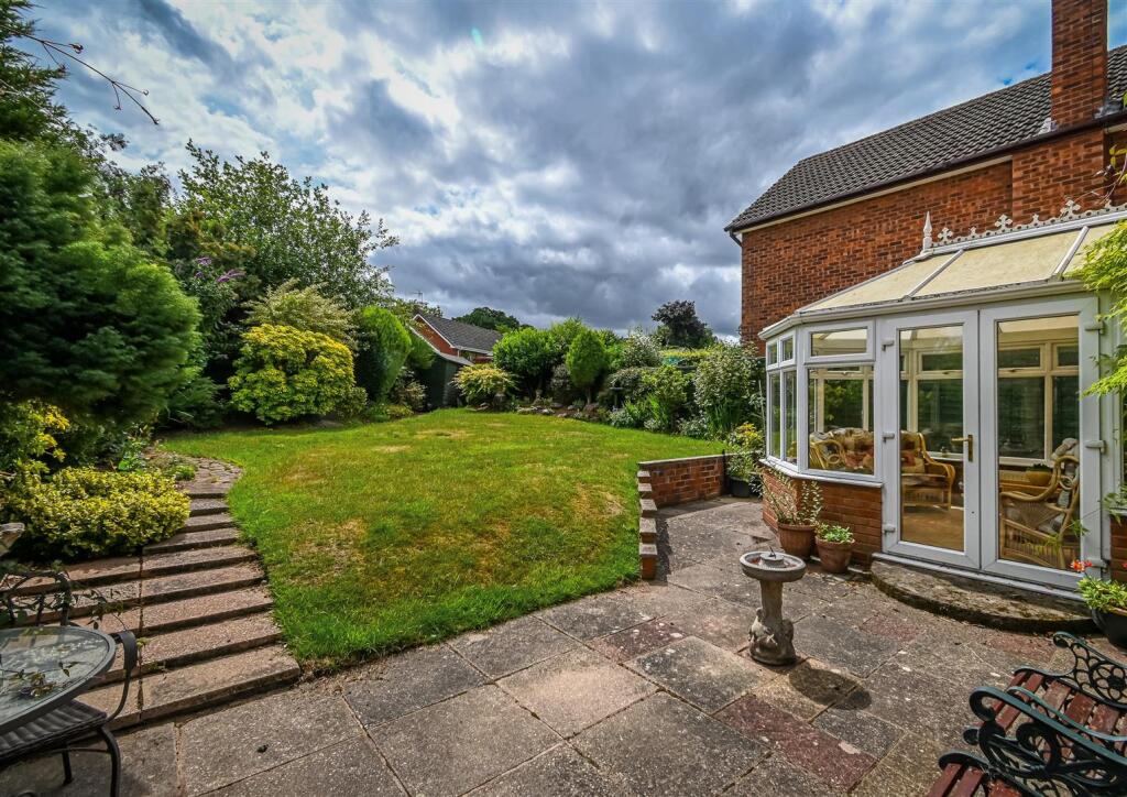 12 Rosemount Gardens-25.jpg