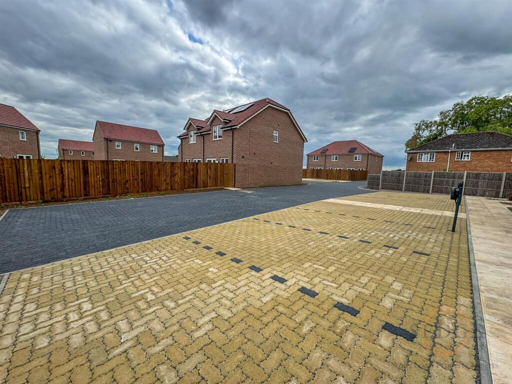 emmerson close -20.jpg