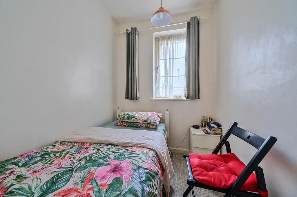Single bedroom