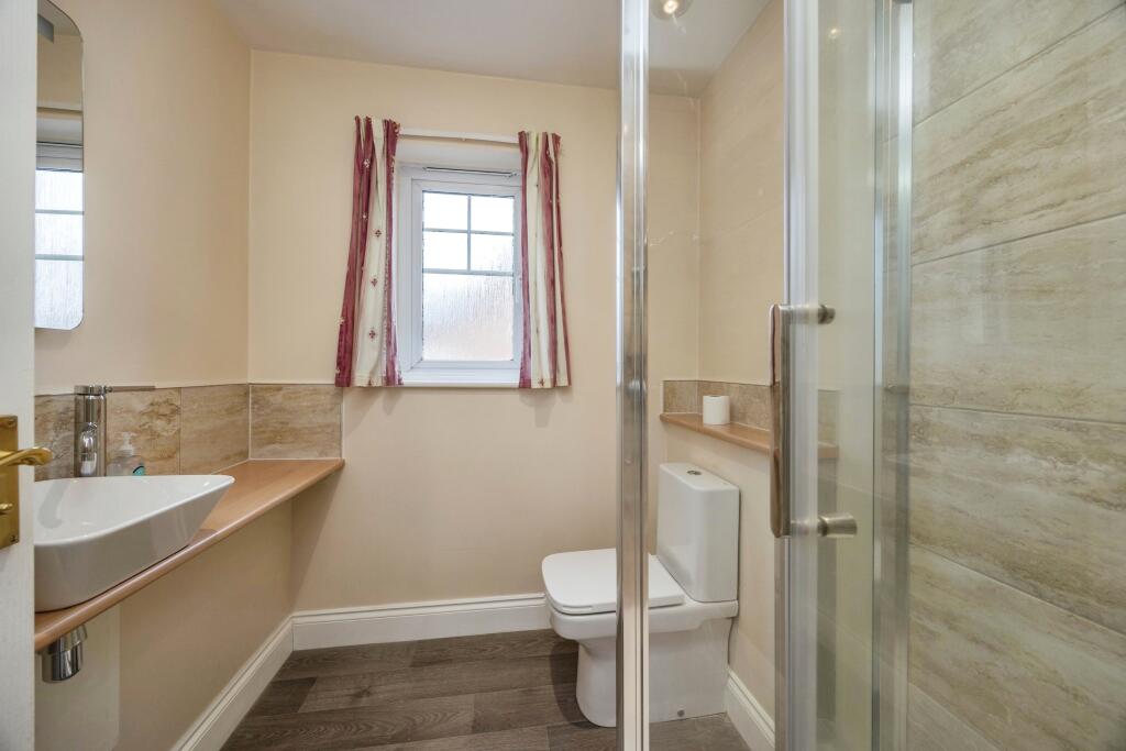 Shower Room/Wc