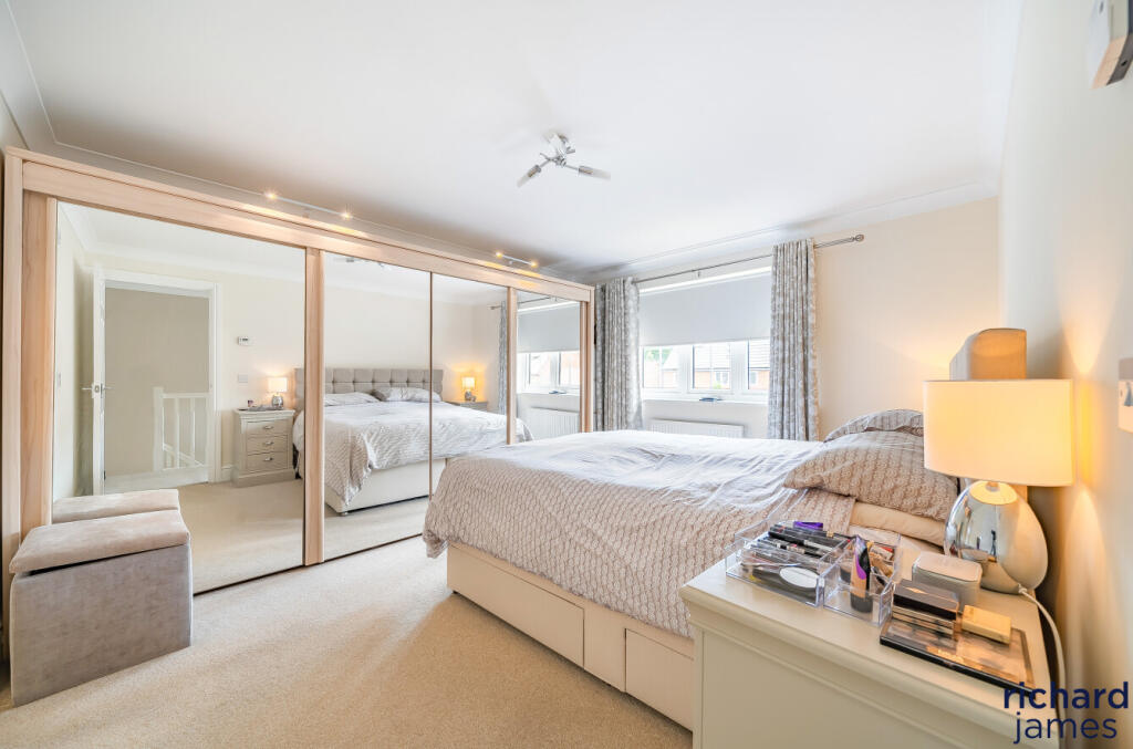 e440cd5d-87a8-458...