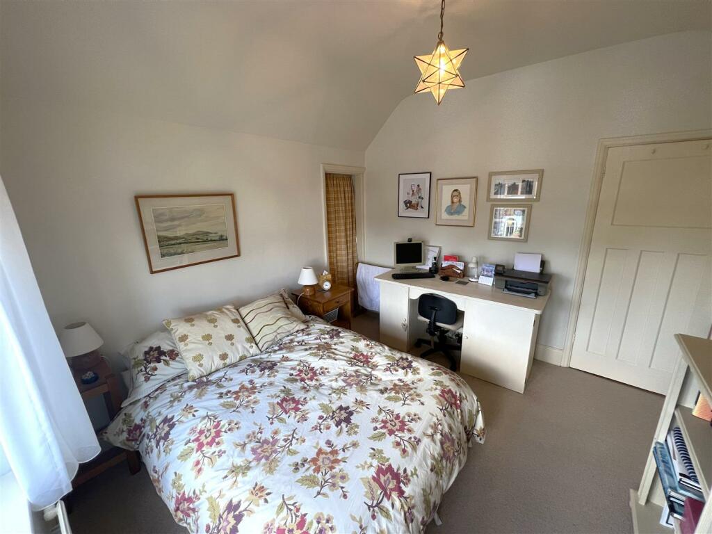 Bedroom 2B.JPG