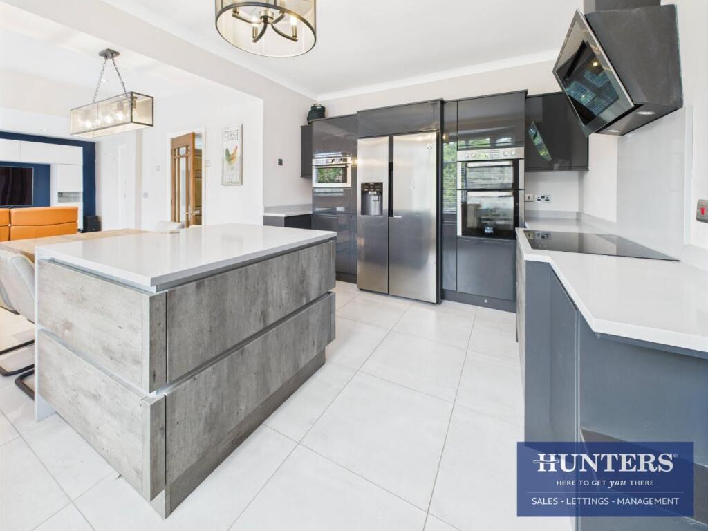 Kitchen / Living Room