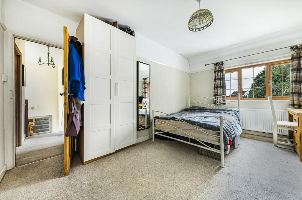 Bedroom 2 (2)
