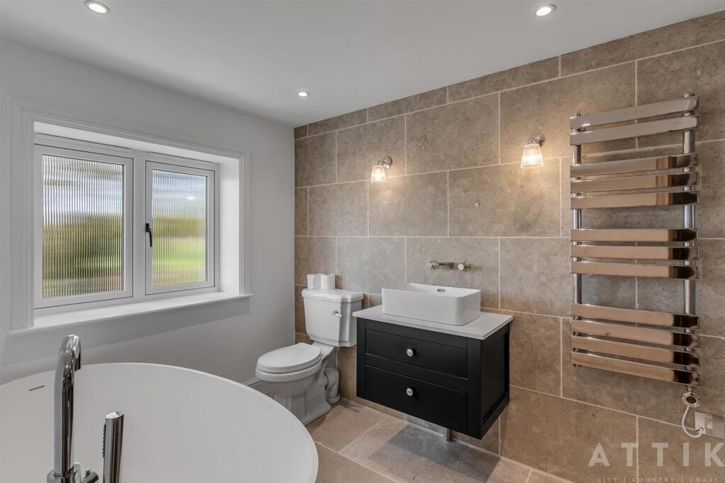The Beeches, Watton Road, Shropham, NR17 1DY (32).