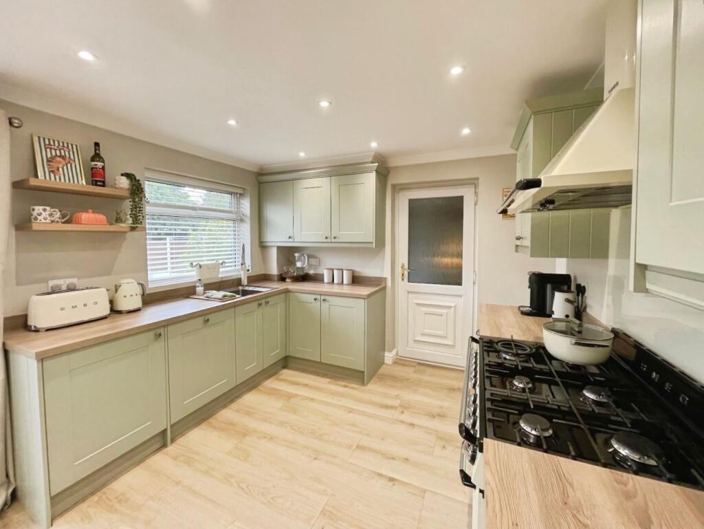 b2b58d55--4AB9-9725-B79371544BB0-13636-00000FFCF69