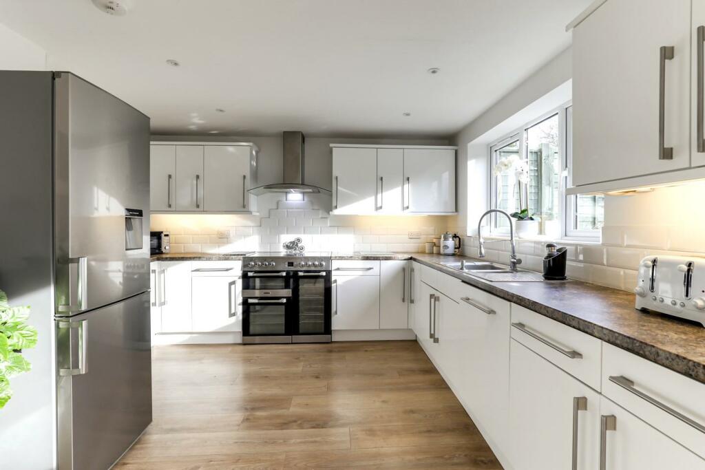 Luxury Kitchen/Dining Room