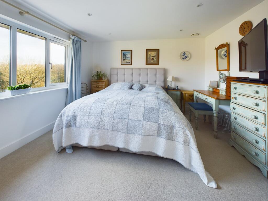 Guest Bedroom 2 and en-suite