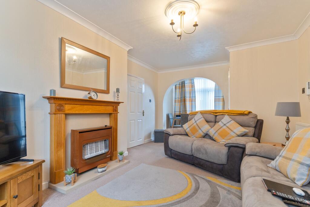 Living Room/Dining Room