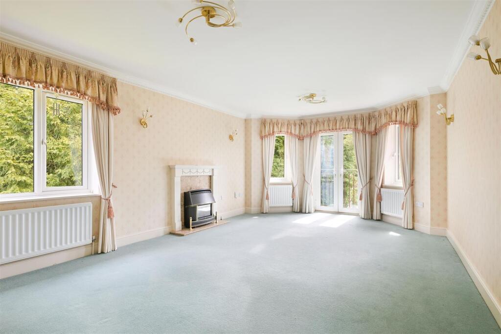 PETERSMEAD CLOSE, 16 (3).jpg