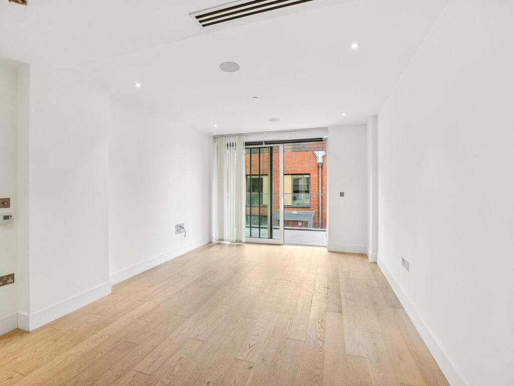 Westbourne Apartment