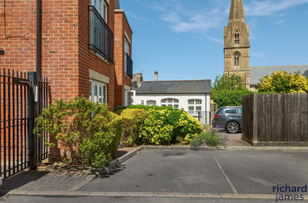 dbf6dc33a3da4d4293e10f592685f73f