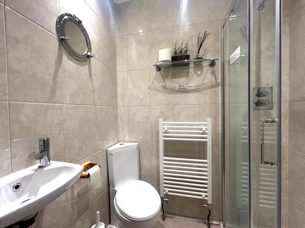Contemporary Shower Room