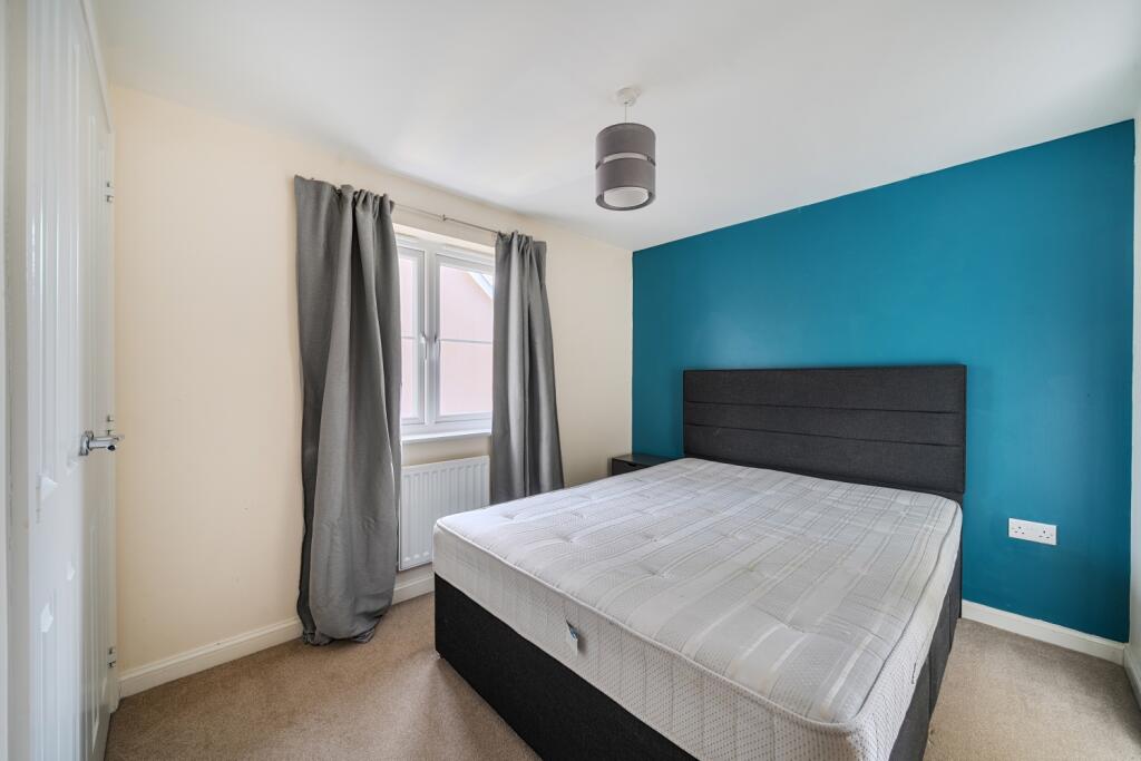 1360832-8-68f6334597dd8