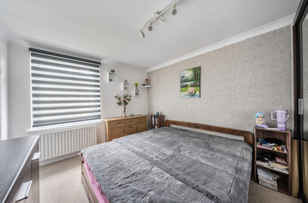 1305046-12-68496f...