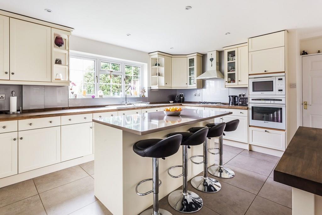 20-Badingham-Drive-20.jpg