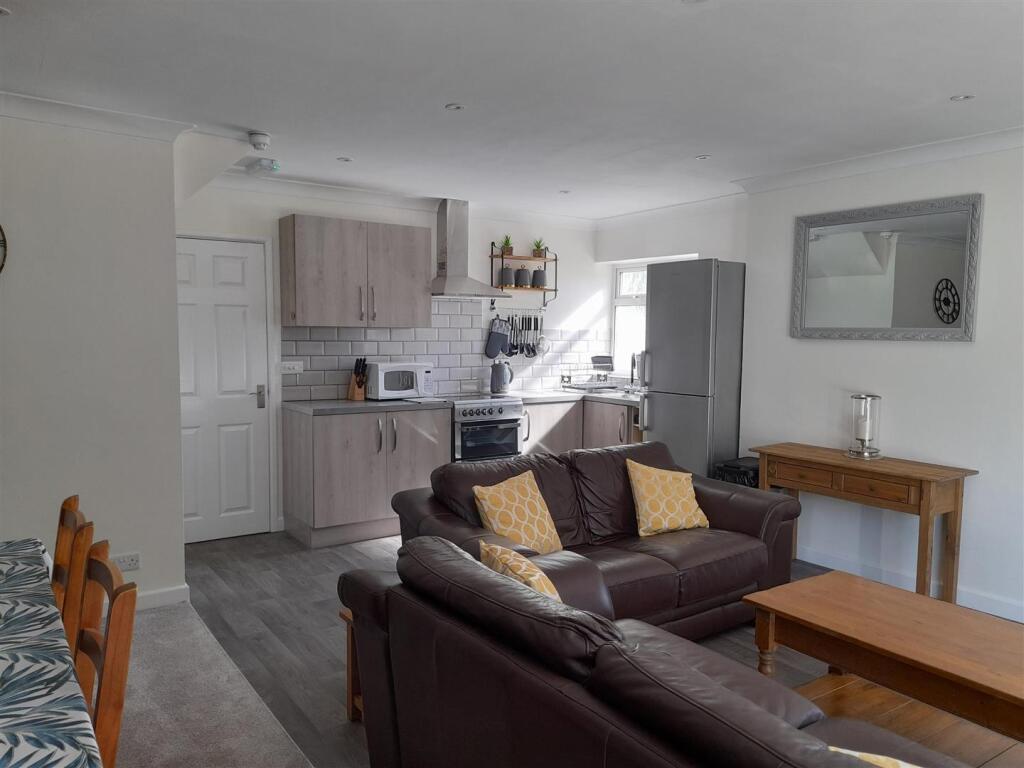 processed-cf41e805-4a64-4f91-ab6a-7fa29f3ab526_tR2