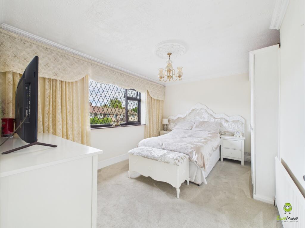 CAM03779G0-PR0258-STILL002