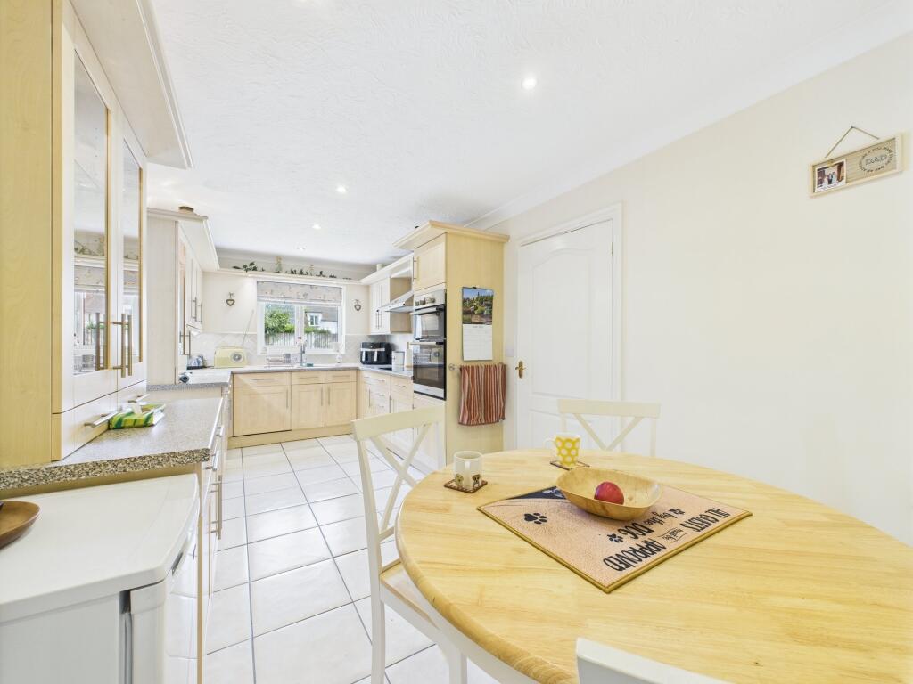 breakfast/kitchen