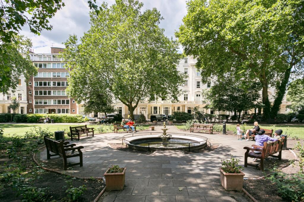 St-Georges-Square-5a