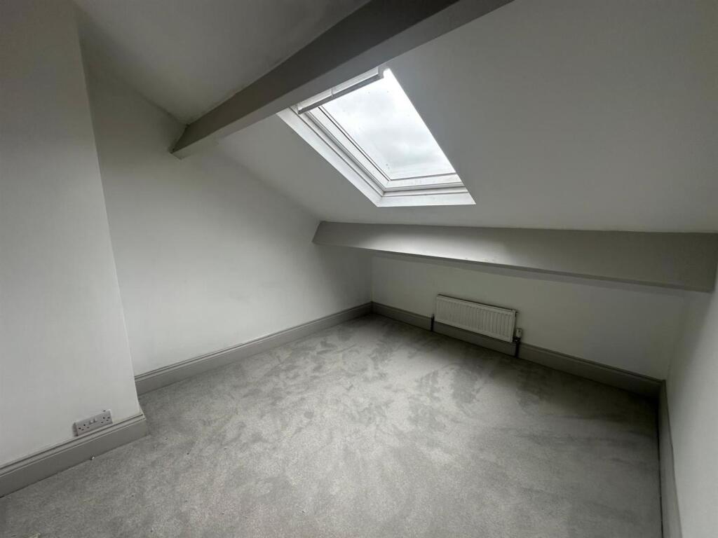 10 queen street 1.jpg