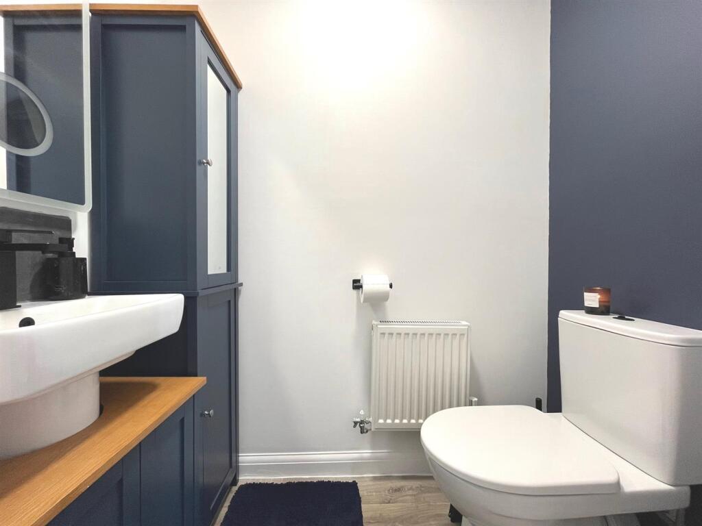 Cloakroom wc