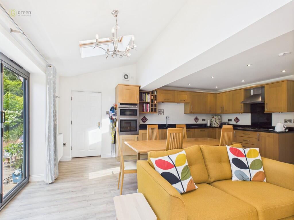 CAM03830G0-PR0180...