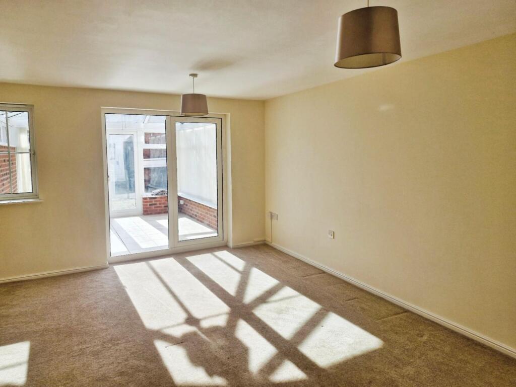 aba614e6-10 20m 2012.jpg